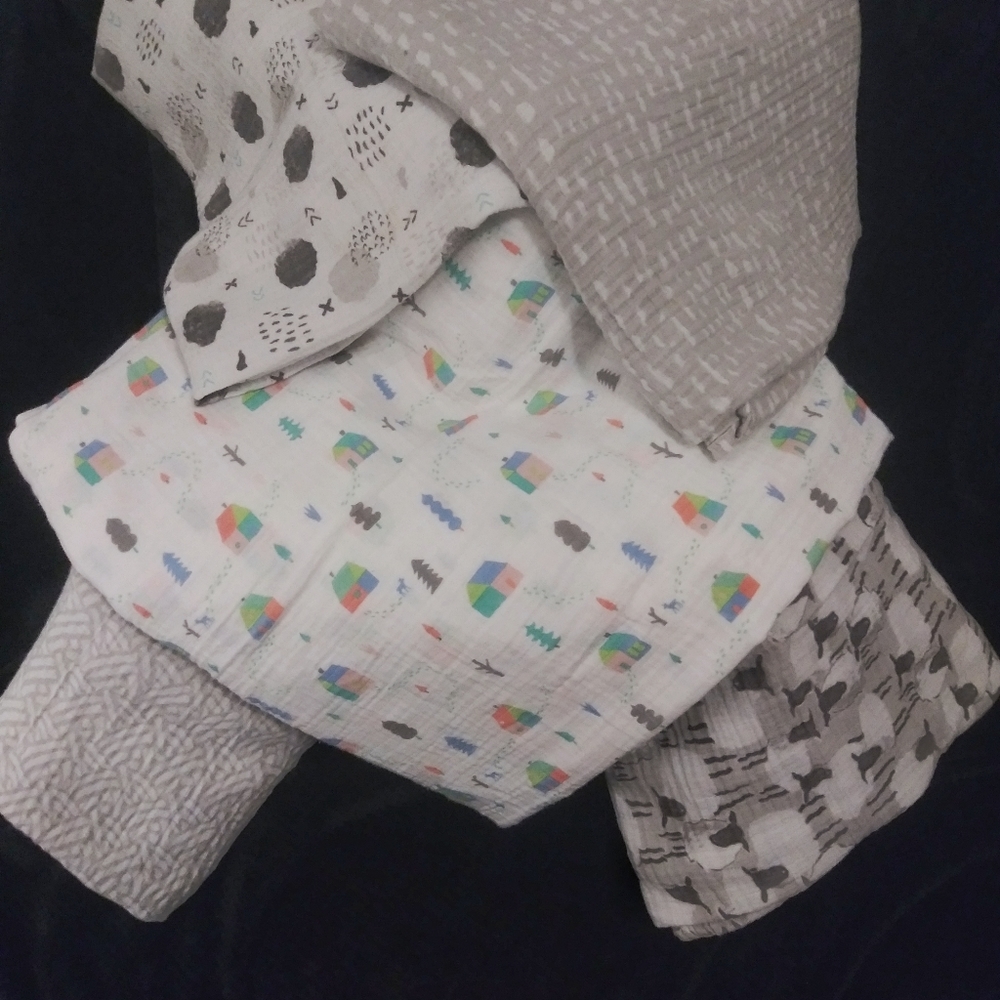 Muslin Swaddle Blankets (5)